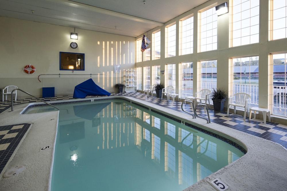 Wingate By Wyndham Anchorage Downtown - Ship Creek Hotel Exterior photo