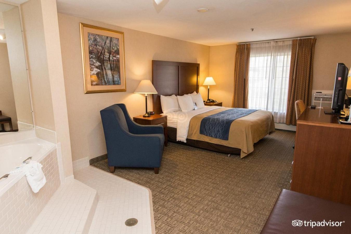 Wingate By Wyndham Anchorage Downtown - Ship Creek Hotel Exterior photo